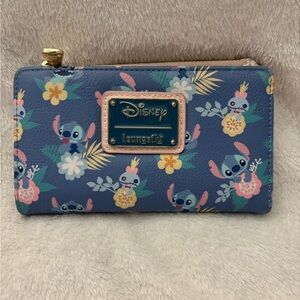 Loungefly Disney Stitch Floral Wallet